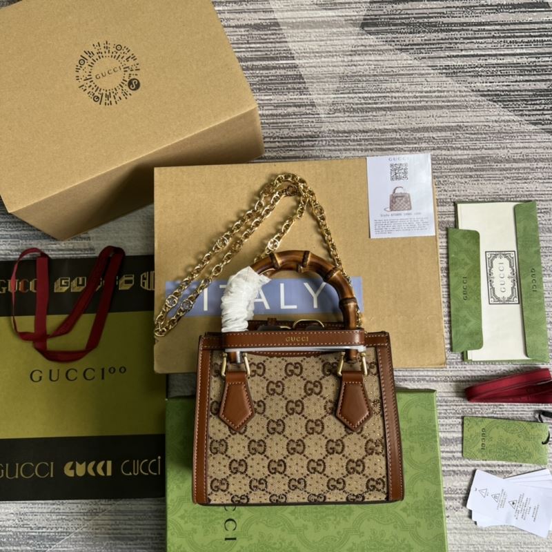 Gvc*1 tote bags